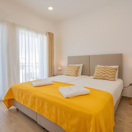 Villa Harbour Rooms & Apartments วิลานอวา ดิ มิลฟงติส ภายนอก รูปภาพ