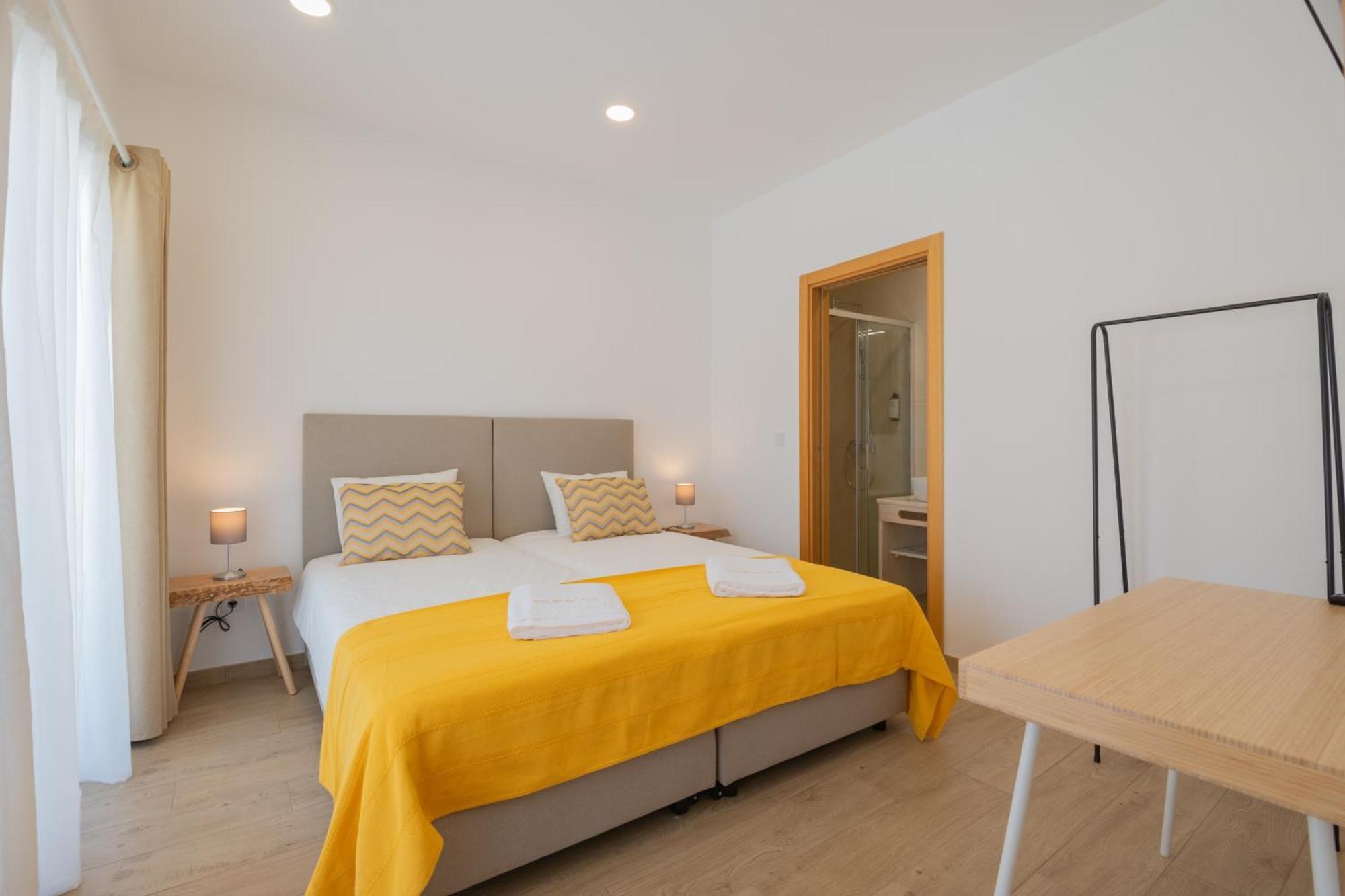 Villa Harbour Rooms & Apartments วิลานอวา ดิ มิลฟงติส ภายนอก รูปภาพ