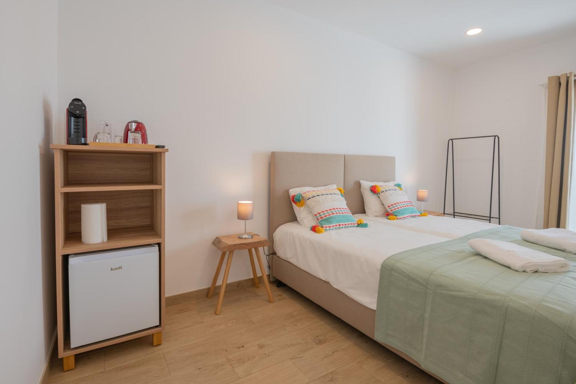 Villa Harbour Rooms & Apartments วิลานอวา ดิ มิลฟงติส ภายนอก รูปภาพ