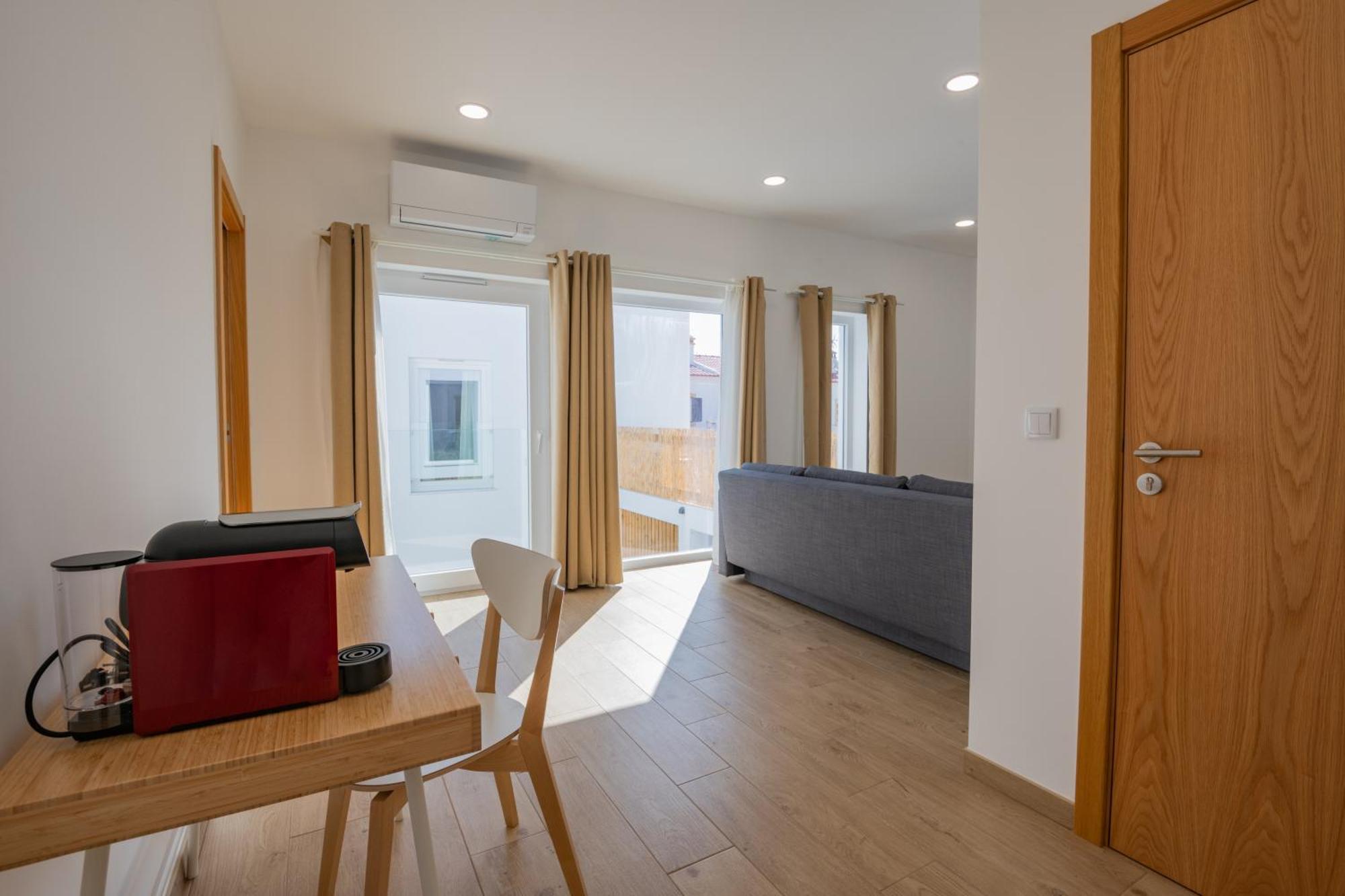 Villa Harbour Rooms & Apartments วิลานอวา ดิ มิลฟงติส ภายนอก รูปภาพ