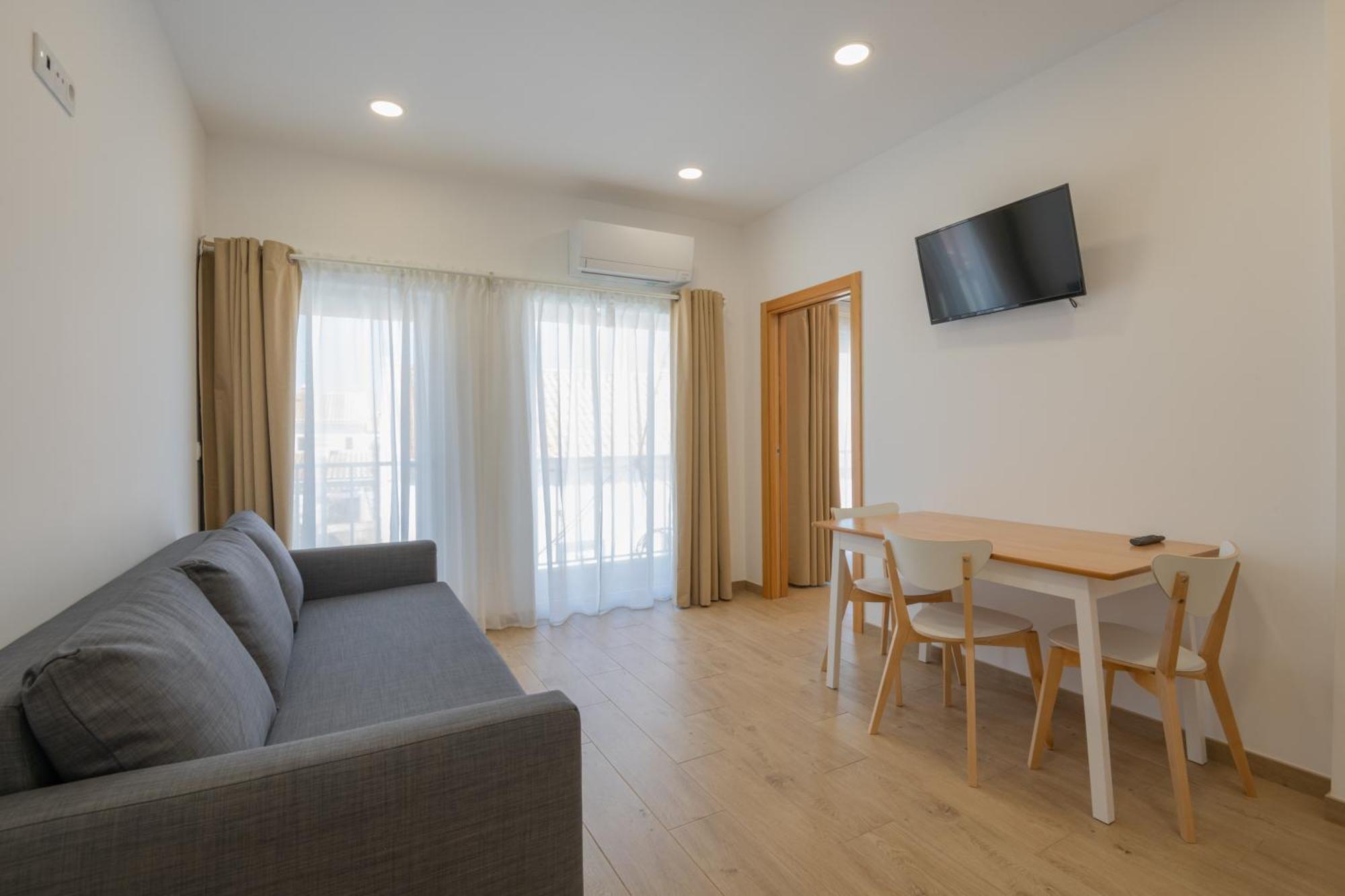 Villa Harbour Rooms & Apartments วิลานอวา ดิ มิลฟงติส ภายนอก รูปภาพ